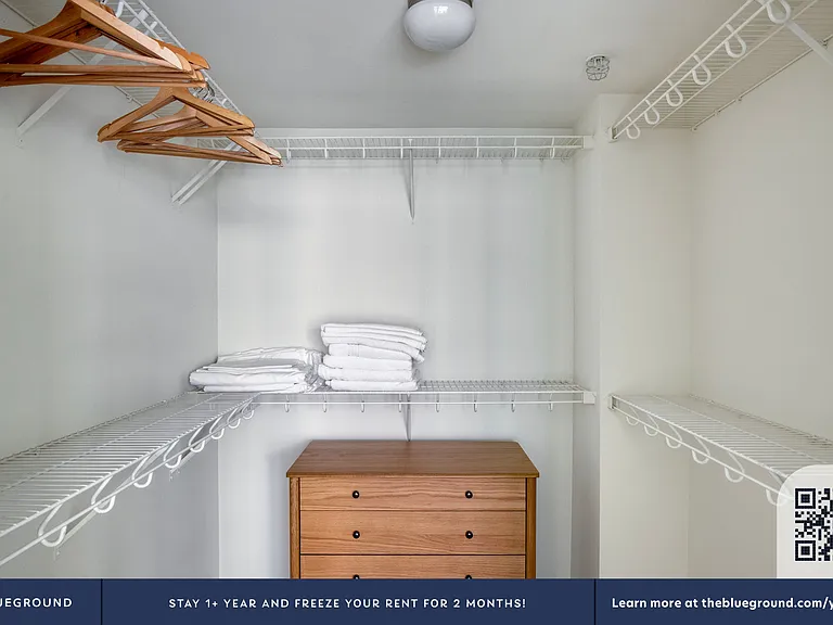 Walk-in Closet