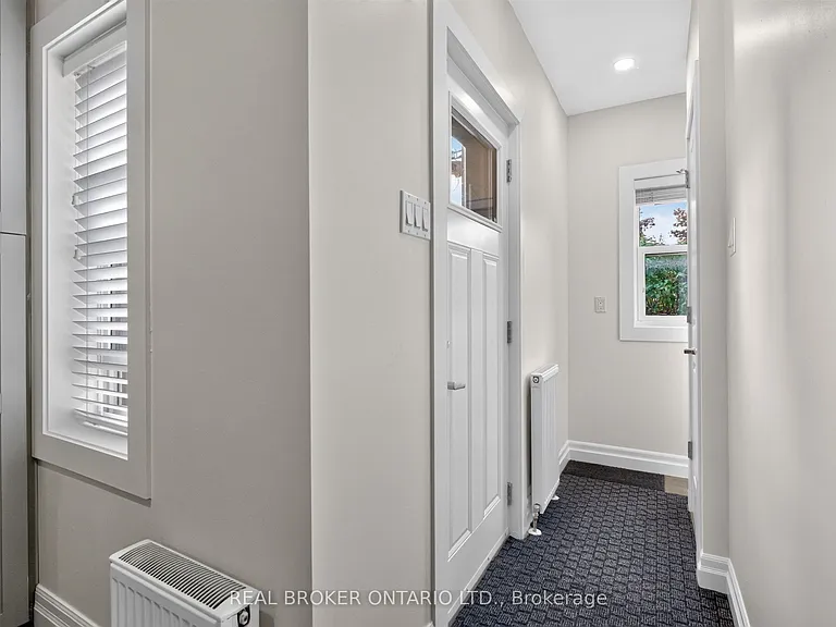 14 Mortimer Ave — Photo 15