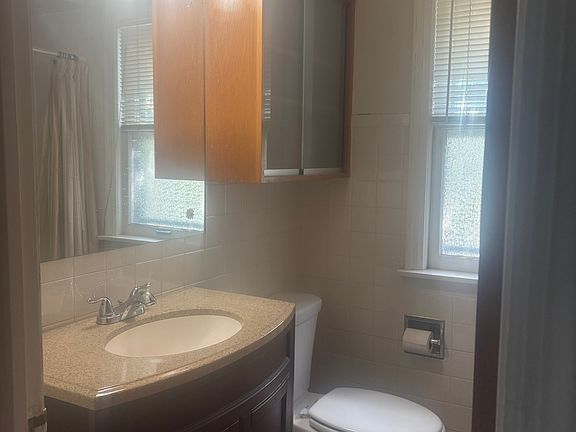 3rd image of 8218 Meadow Ln