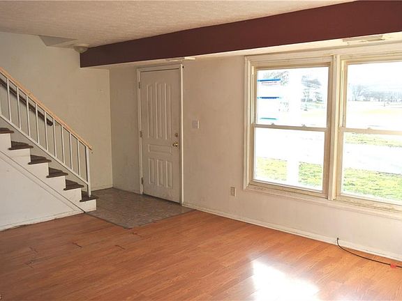 5th image of 121 Ivy Hill Ln #A-7