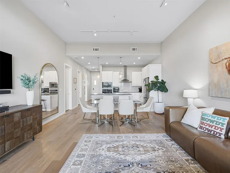 5921 Hi Line Rd #1303 — Photo 11