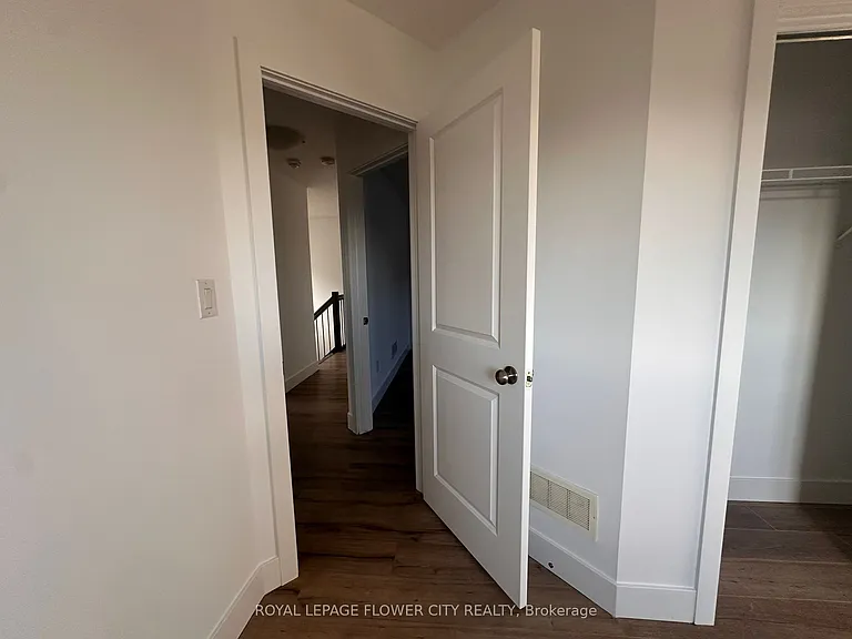 1330 Lawson Rd — Photo 6