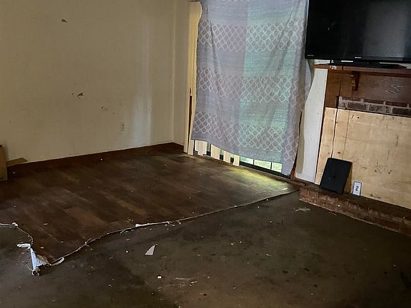 3rd image of 2979 Charlestowne Pl