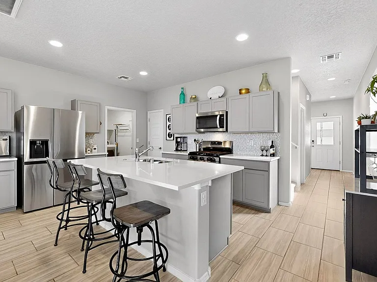 4823 Blackburn Rd NE — Photo 5