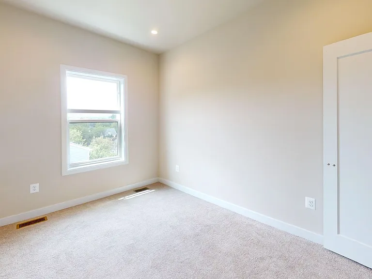 4923 1/2 A St SE #2 — Photo 18