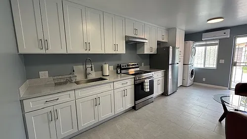 808 Saint Louis Ave #1/2 Photo 1