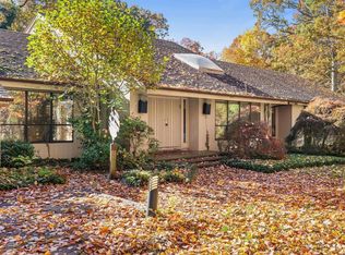 61 Sabine Rd, Syosset, NY 11791