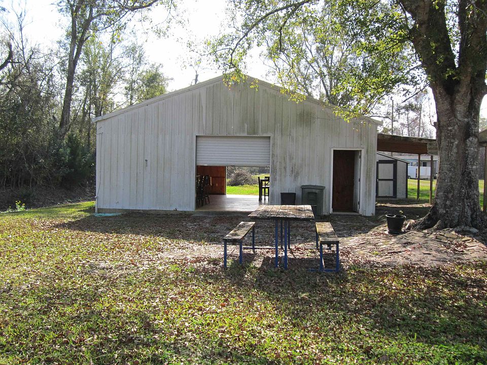 1st image of 305 Rural Dr