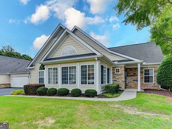 2nd image of 3097 Oakside Cir