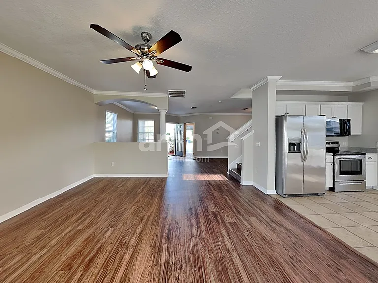 8157 Canterbury Lake Blvd — Photo 4