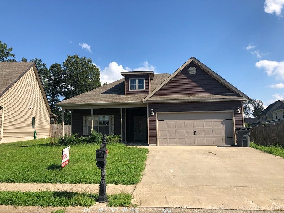 1st image of 603 Fox Path Ln