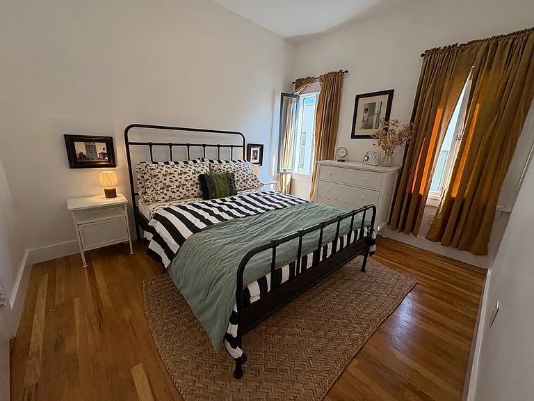 1672 S Harvard Blvd — Photo 63