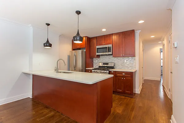 Rented by Dwell Residential Inc | media 4