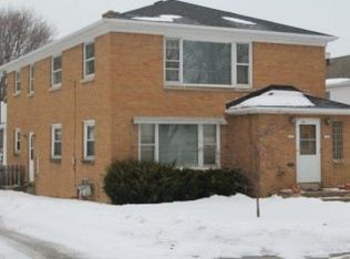 1118 E Kensington Blvd, Shorewood, WI 53211
