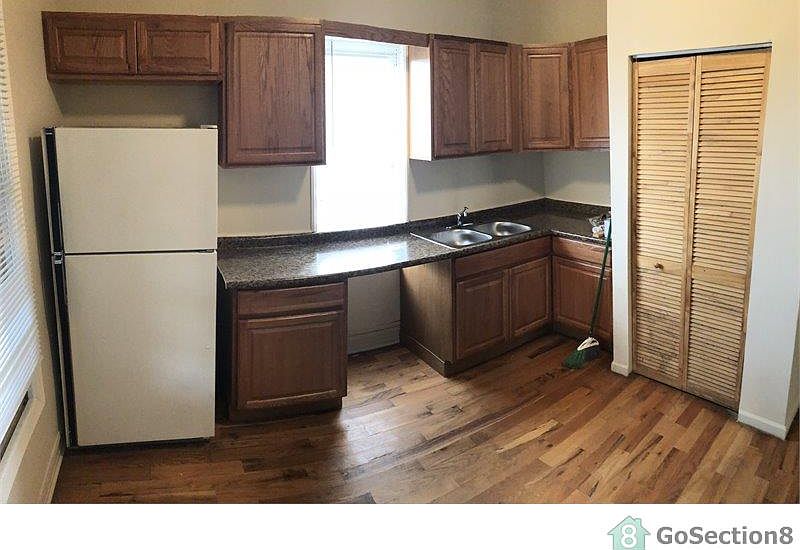 1st image of 1827 N Kedvale Ave #3