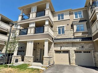 305 Garner Rd W #22, Hamilton, ON L9G3K9