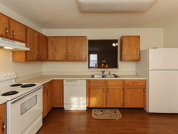4th image of 7146 Harness Lakes Dr