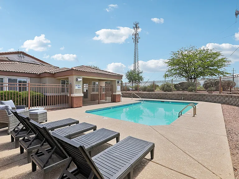 19-web-or-mls-N Skyline Dr-0506-919