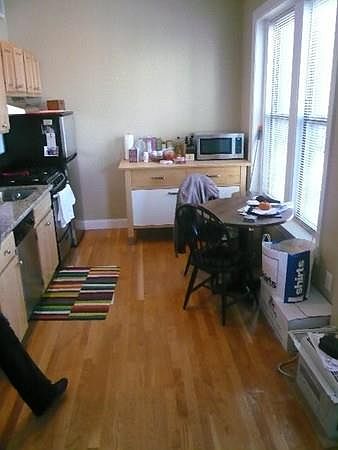 2nd image of 46 Hereford St APT 2F