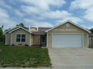 1709 W 14th Street Pl, Junction City, KS 66441