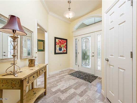 4th image of 858 Kauska Way