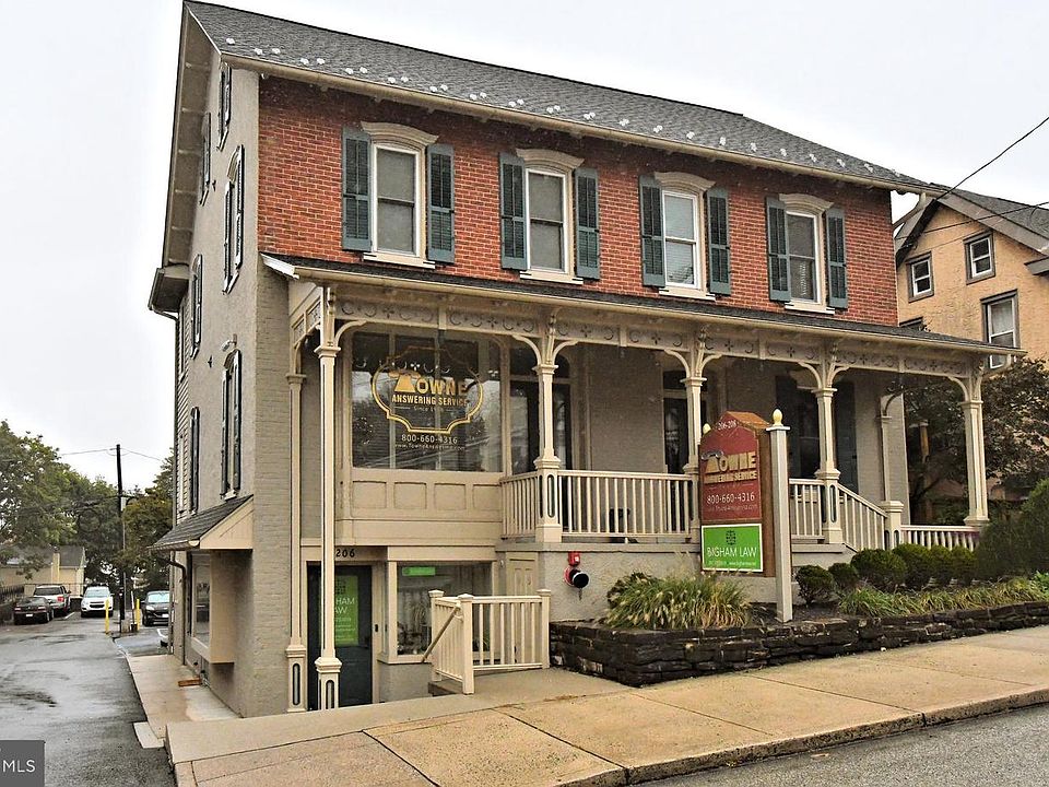 1st image of 206 N Main St