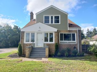 37511 W Huron River Dr, Romulus, MI 48174