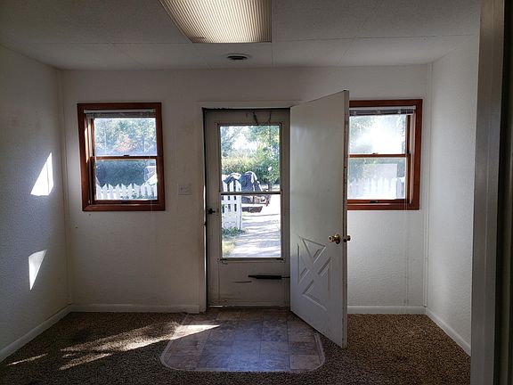 3rd image of 312 2nd Ave N #B