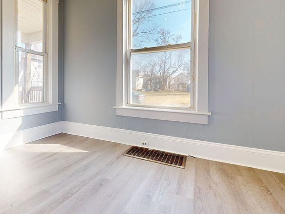 3rd image of 151 Boughton Ave