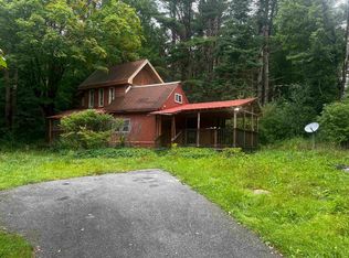 131 Lushas Acres Ln, Cuttingsville, VT 05738