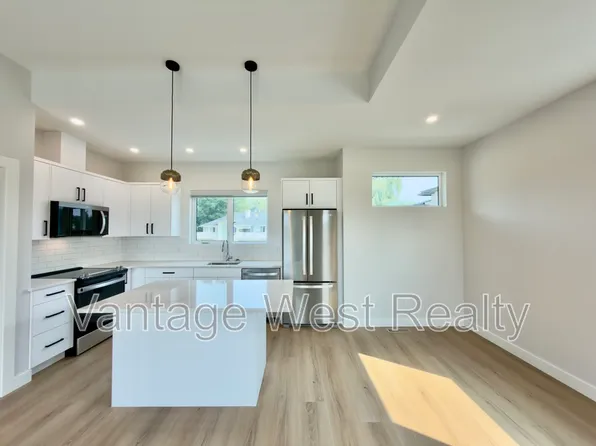 306 Sumac Rd W, Kelowna, BC V1X 6W8
