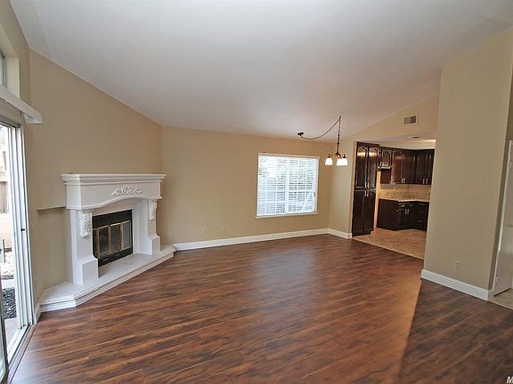 4th image of 3044 Mill Oak Way