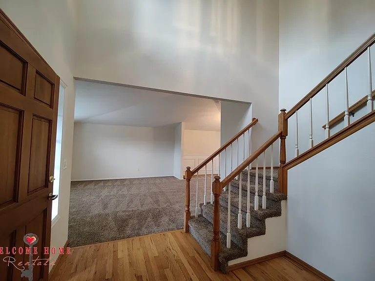 319 Marietta Pl — Photo 3