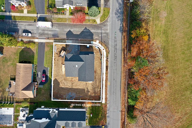 5th image of 313 Jefferson Street
