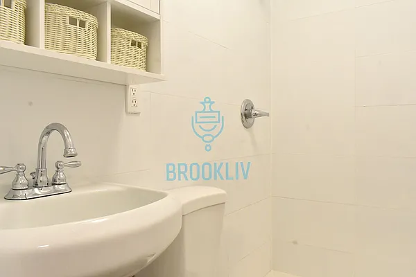 Rented by null | media 20