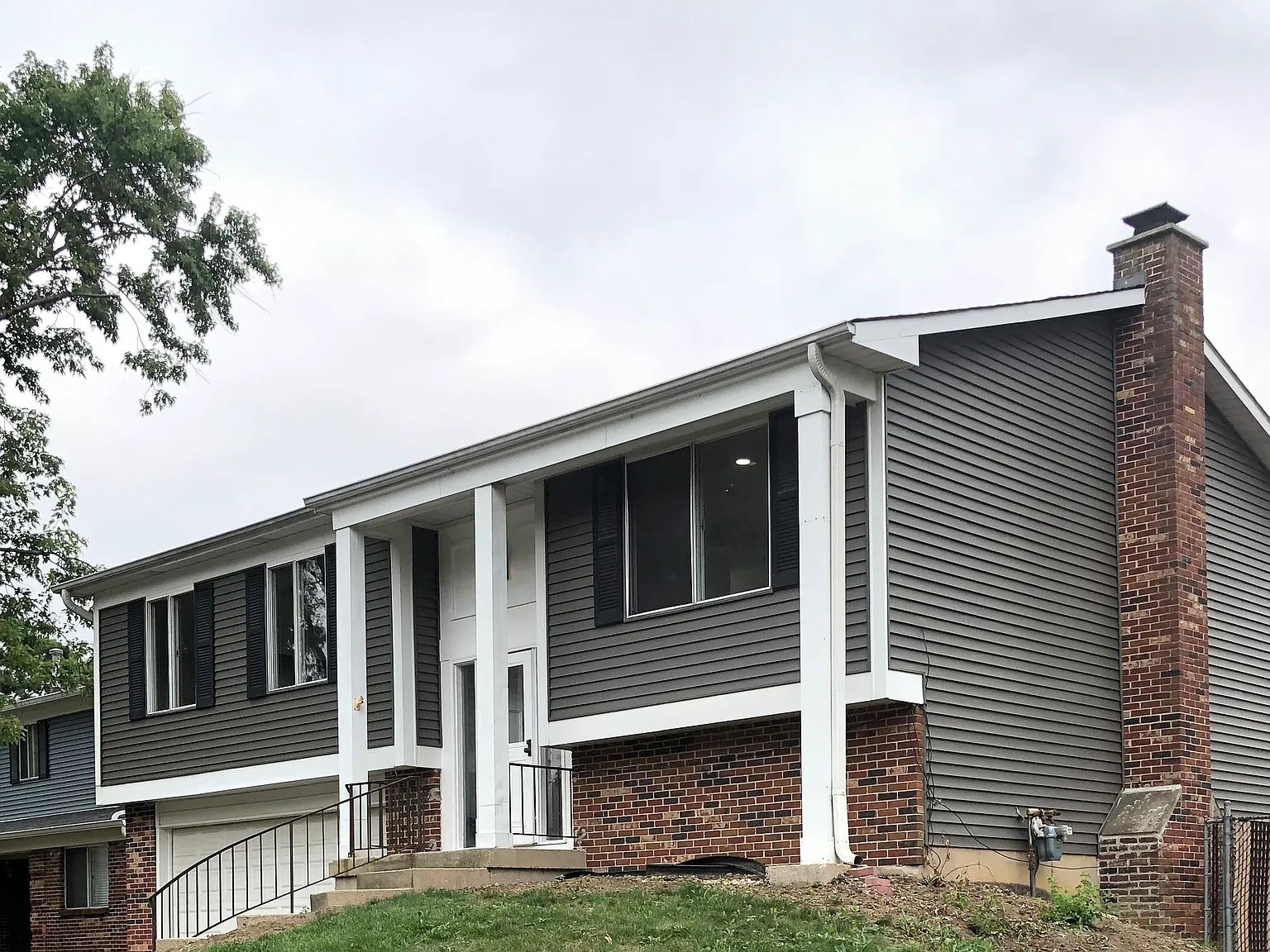 3 bed, 1700 sqft, $2,700 — Photo 2