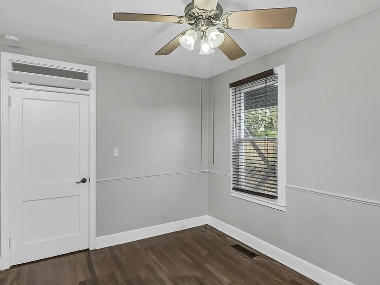 1013 Price Ave — Photo 29