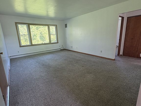 2nd image of 108 Brewer Dr #5