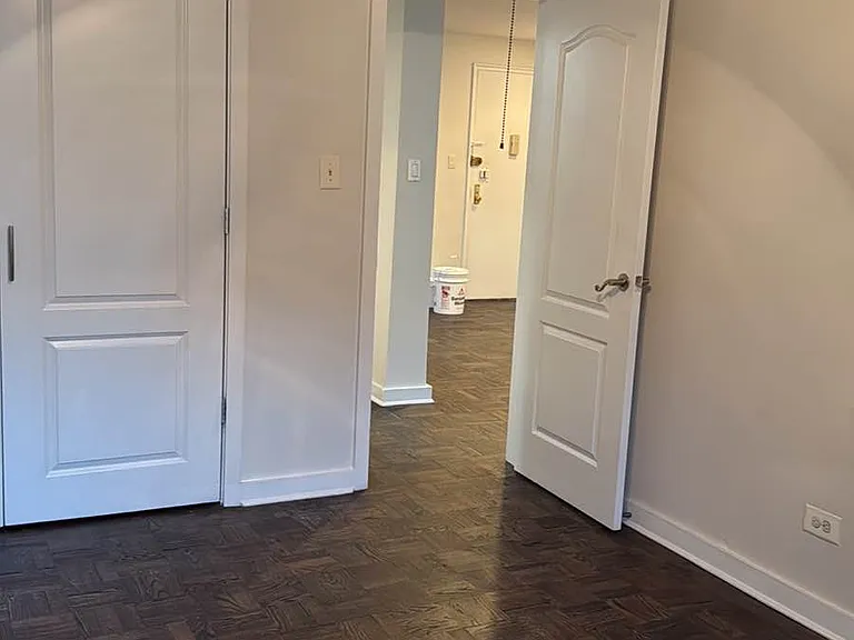 720 E 31st St #2F — Photo 6