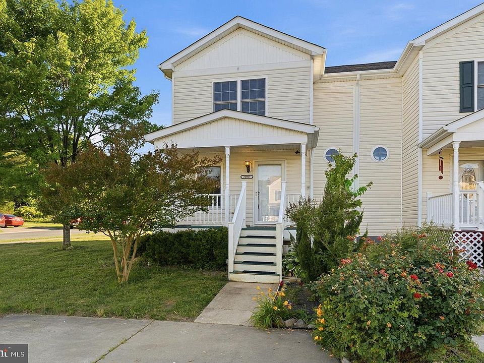 1st image of 20803 Primrose Ct