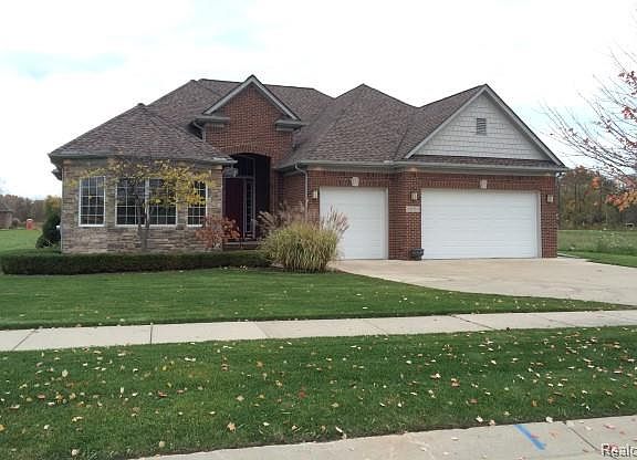 2nd image of 39712 Whitewater Dr