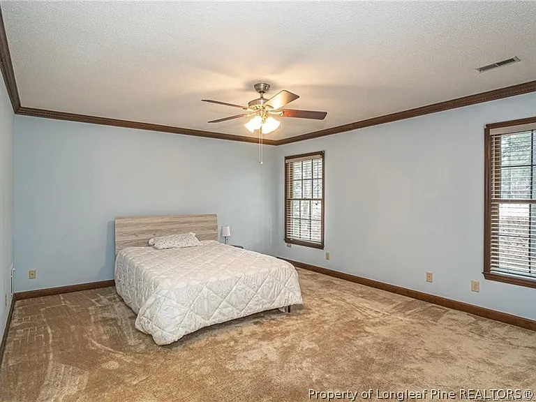 6821 Thames Dr — Photo 23