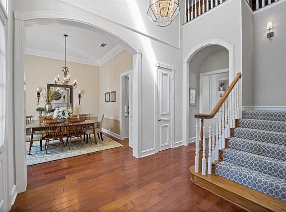 4th image of 5805 Braemar Dr