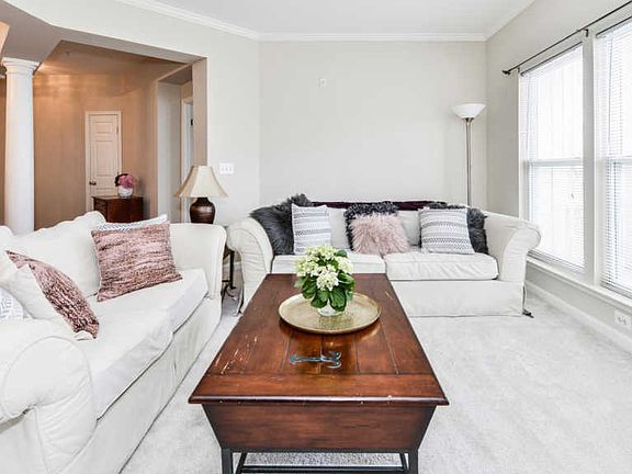 3rd image of 2921 Deer Hollow Way Unit 112