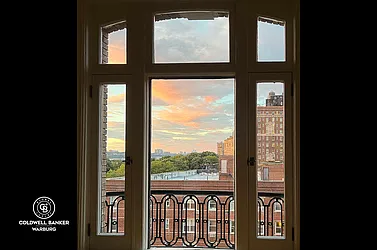 Sold by Coldwell Banker Warburg