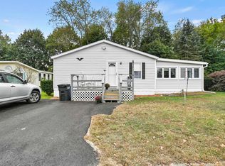 15 Sandpiper Path, North Hampton, NH 03862