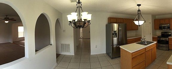 4th image of 11113 Laxton St
