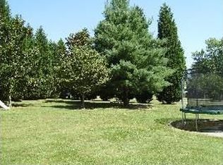 102 Lambeth Rd, Thomasville, NC 27360