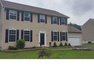 402 W 7th Ave, Parkesburg, PA 19365