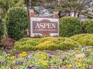 611 Aspen Dr, Plainsboro, NJ 08536